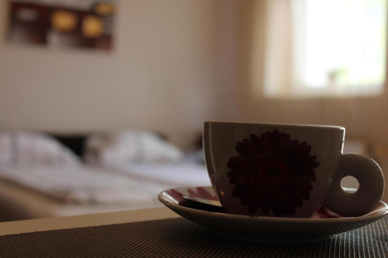 Momo'S Studio Apartment Subotica Dış mekan fotoğraf