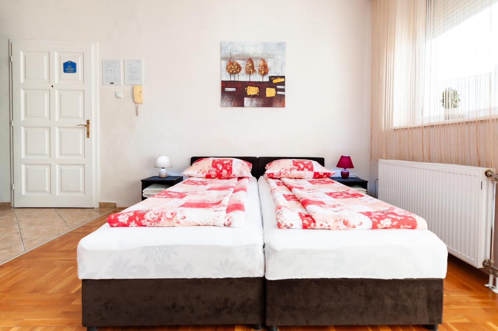 Momo'S Studio Apartment Subotica Dış mekan fotoğraf